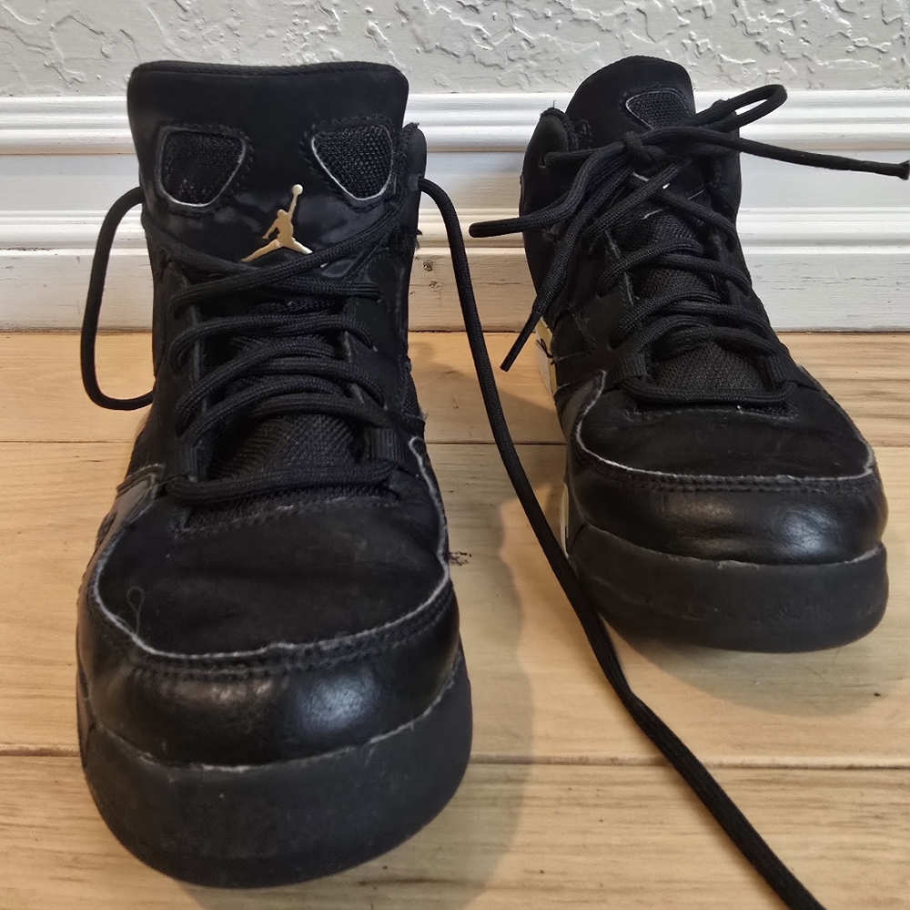 Black Nike Air Jordan Sneakers Boys Size 1